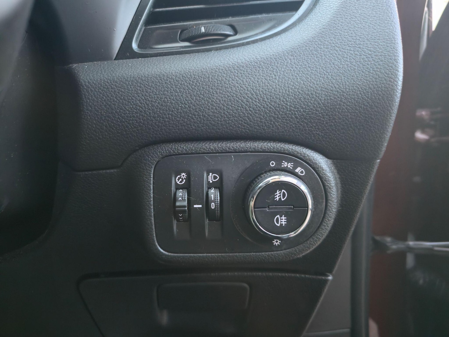 Used Vauxhall Zafira 2018 for sale - 77784039: Photo 13