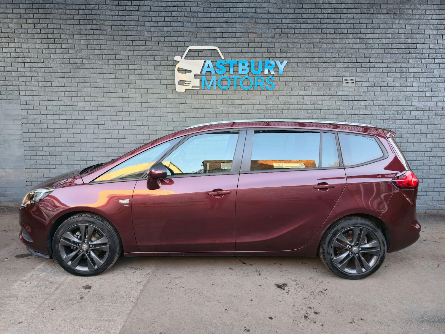 Used Vauxhall Zafira 2018 for sale - 77784039: Photo 4