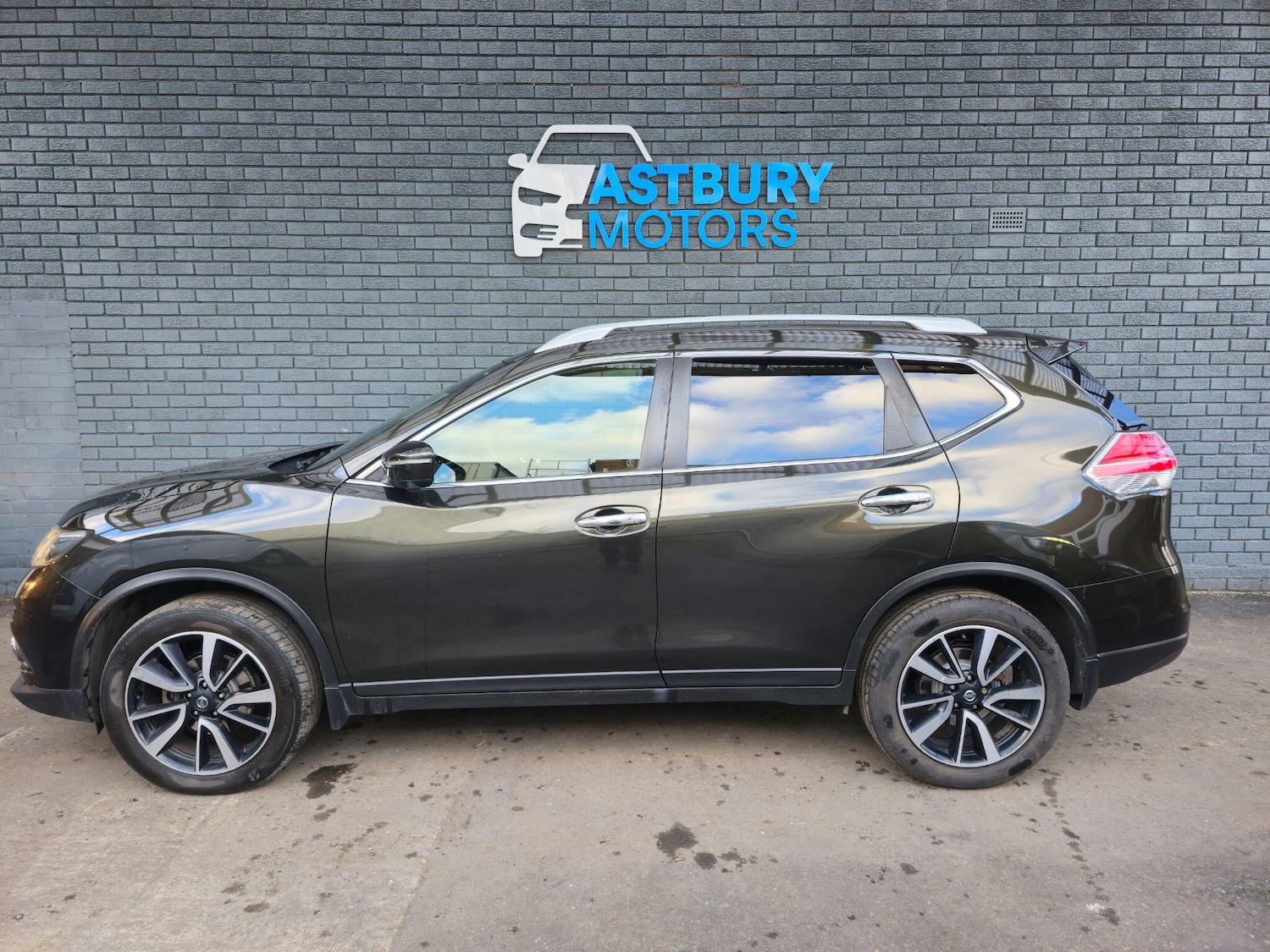 Used Nissan X-Trail 2016 for sale - 77060171: Photo 4