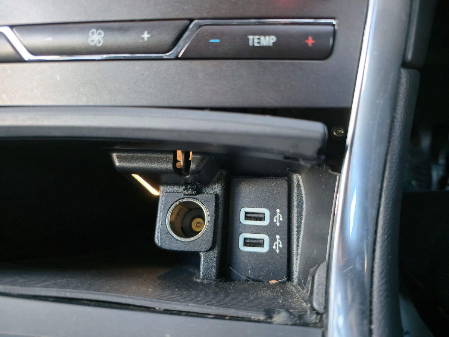 Used Ford S-Max 2017 for sale - 77637804: Photo 19