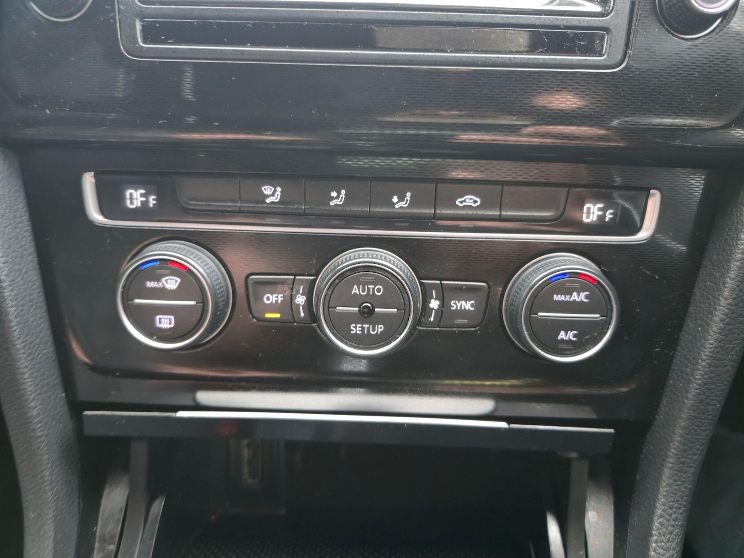 Used Volkswagen Golf for sale - 77853042: Photo 14