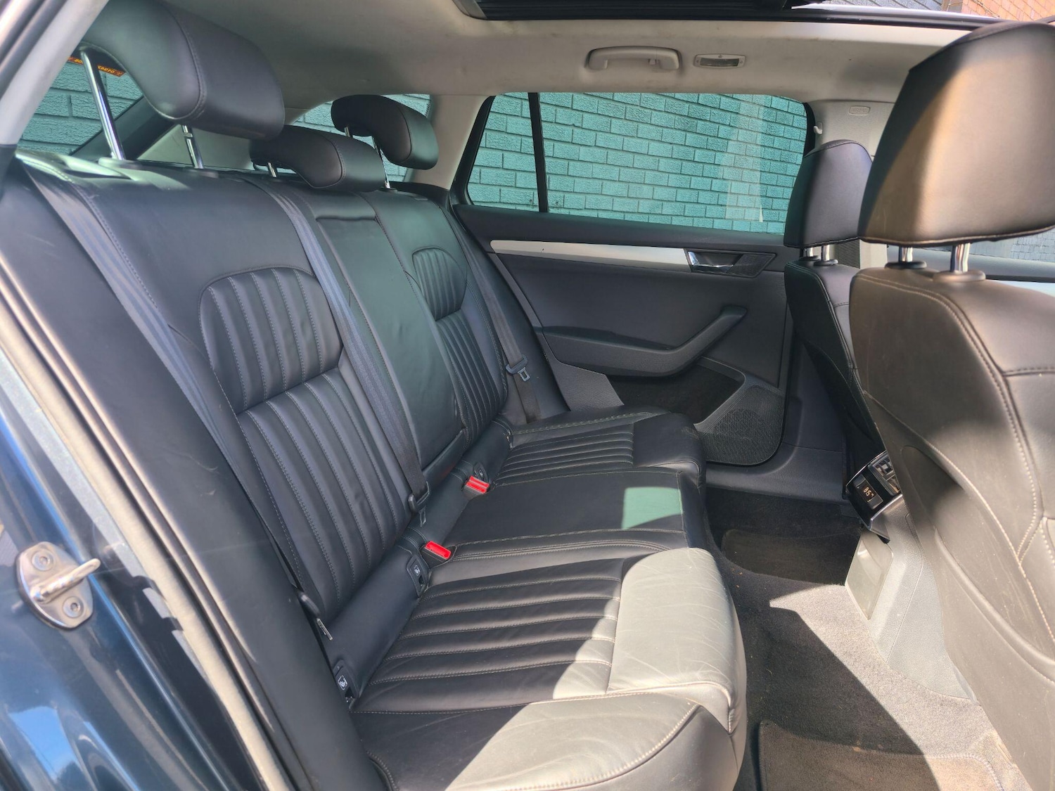 Used Skoda Superb 2015 for sale - 78170736: Photo 27