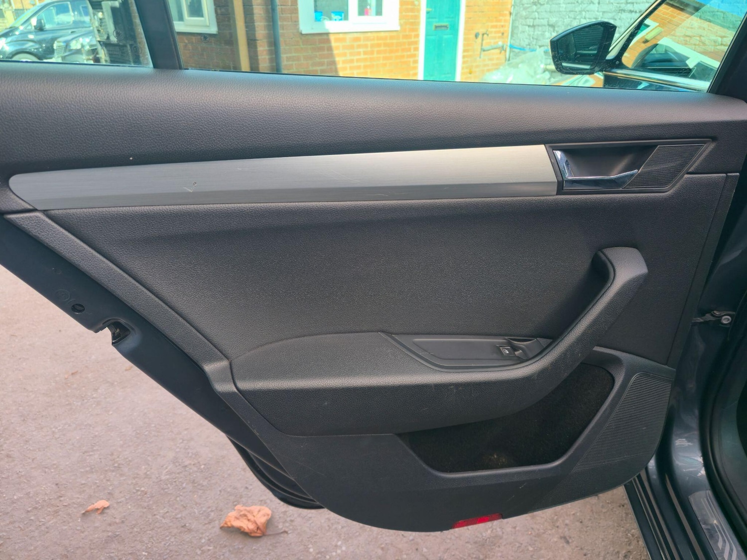 Used Skoda Superb 2015 for sale - 78170736: Photo 33