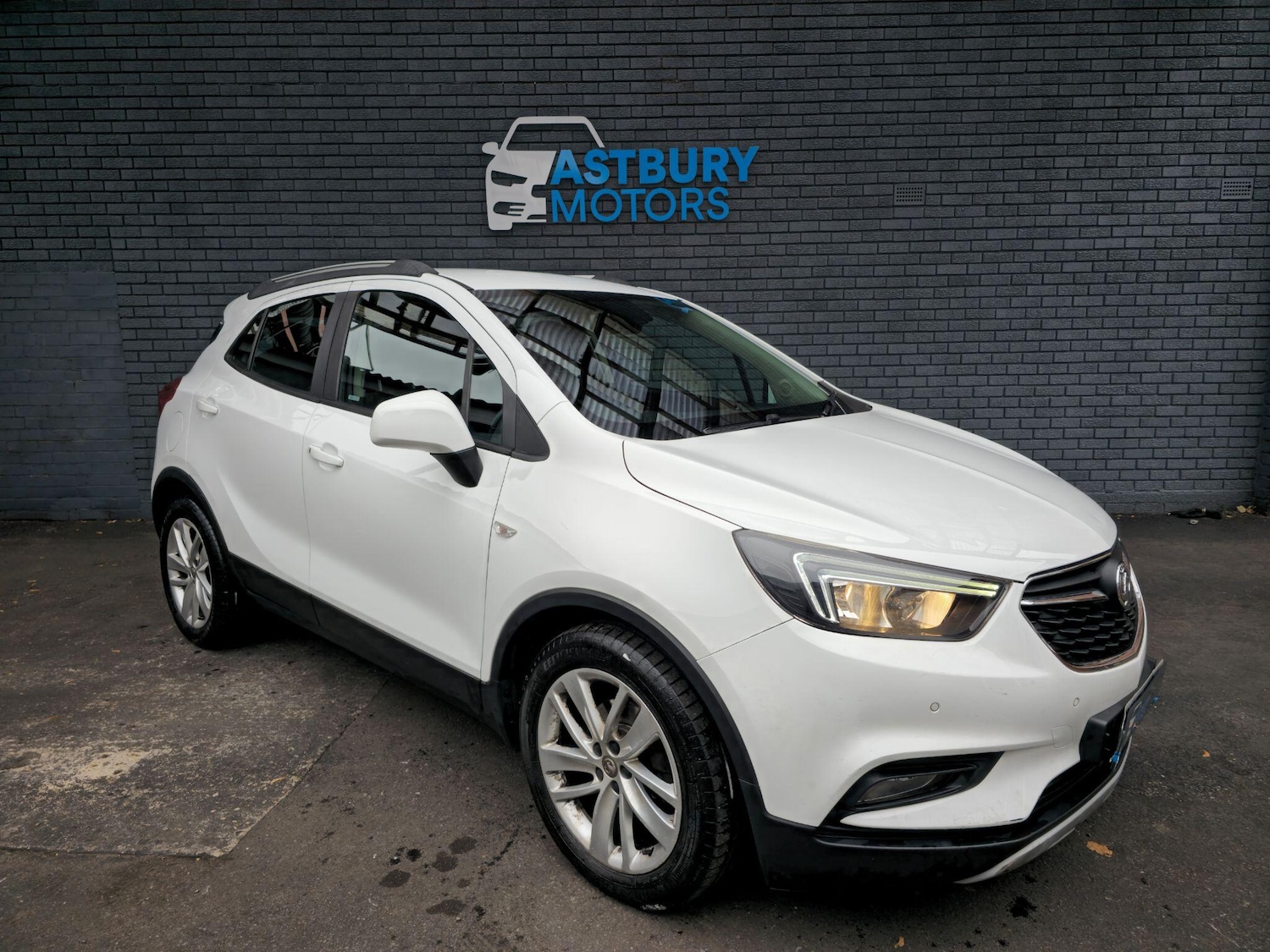 Used Vauxhall Mokka X 2017 for sale - 76689867: Photo 1