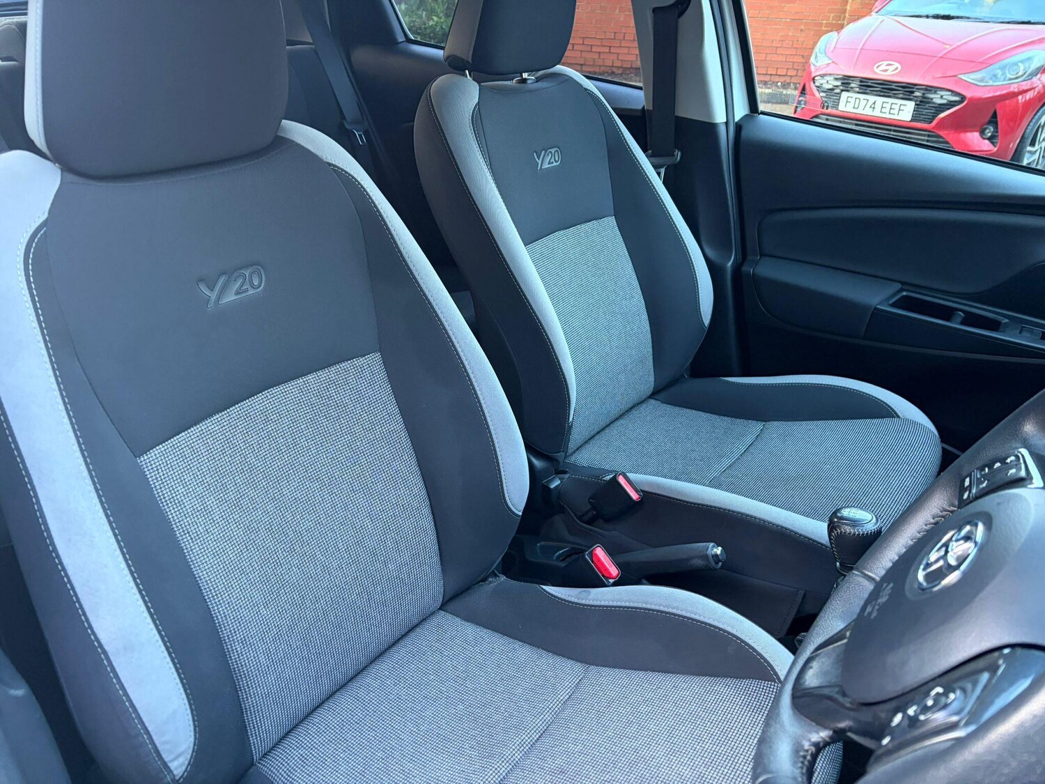 Used Toyota Yaris 2019 for sale - 77376411: Photo 10