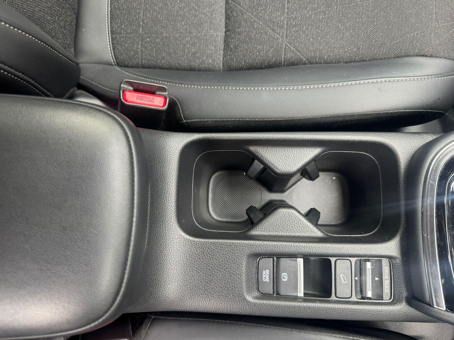 Used Honda HR-V 2021 for sale - 76349224: Photo 11