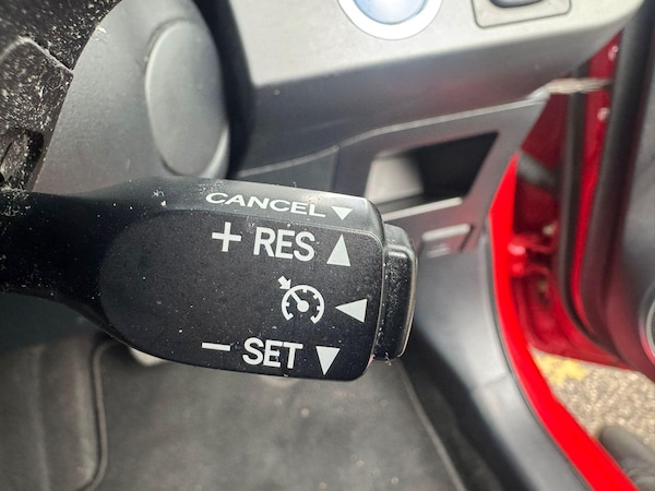 Used Toyota Yaris 2016 for sale - 76336661: Photo 17