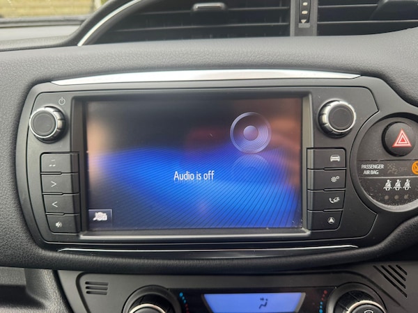 Used Toyota Yaris 2016 for sale - 76336661: Photo 21