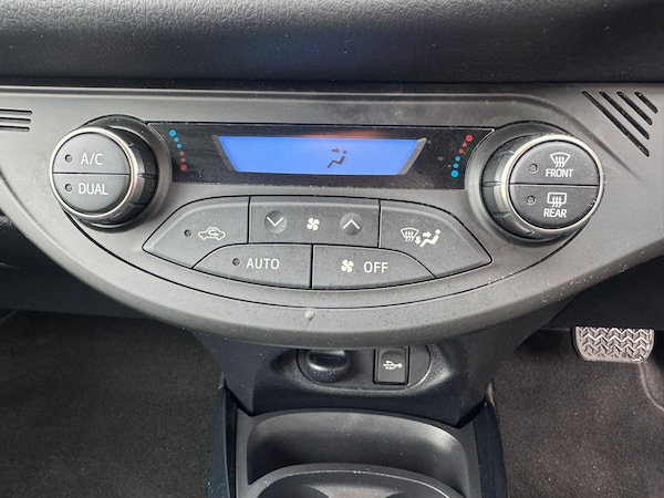 Used Toyota Yaris 2016 for sale - 76336661: Photo 25