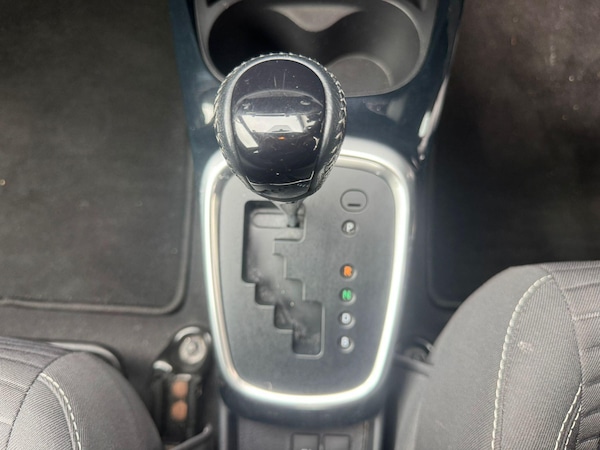 Used Toyota Yaris 2016 for sale - 76336661: Photo 9