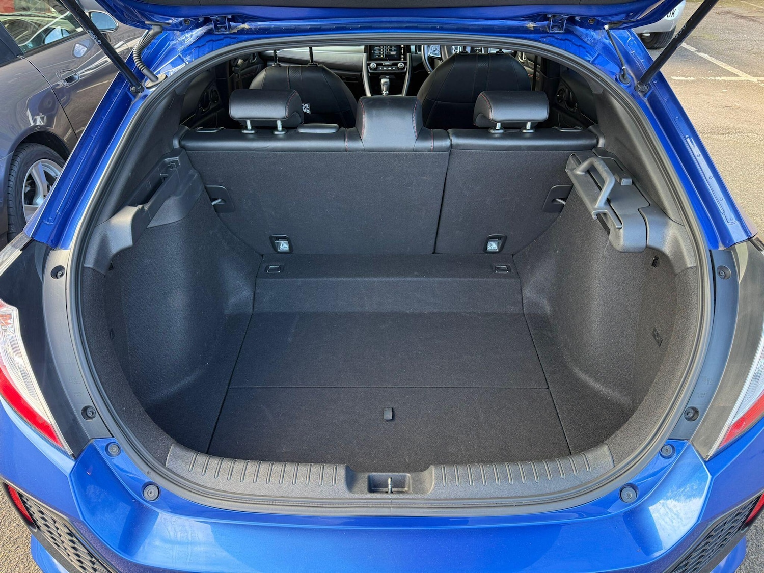 Used Honda Civic 2018 for sale - 78100268: Photo 28