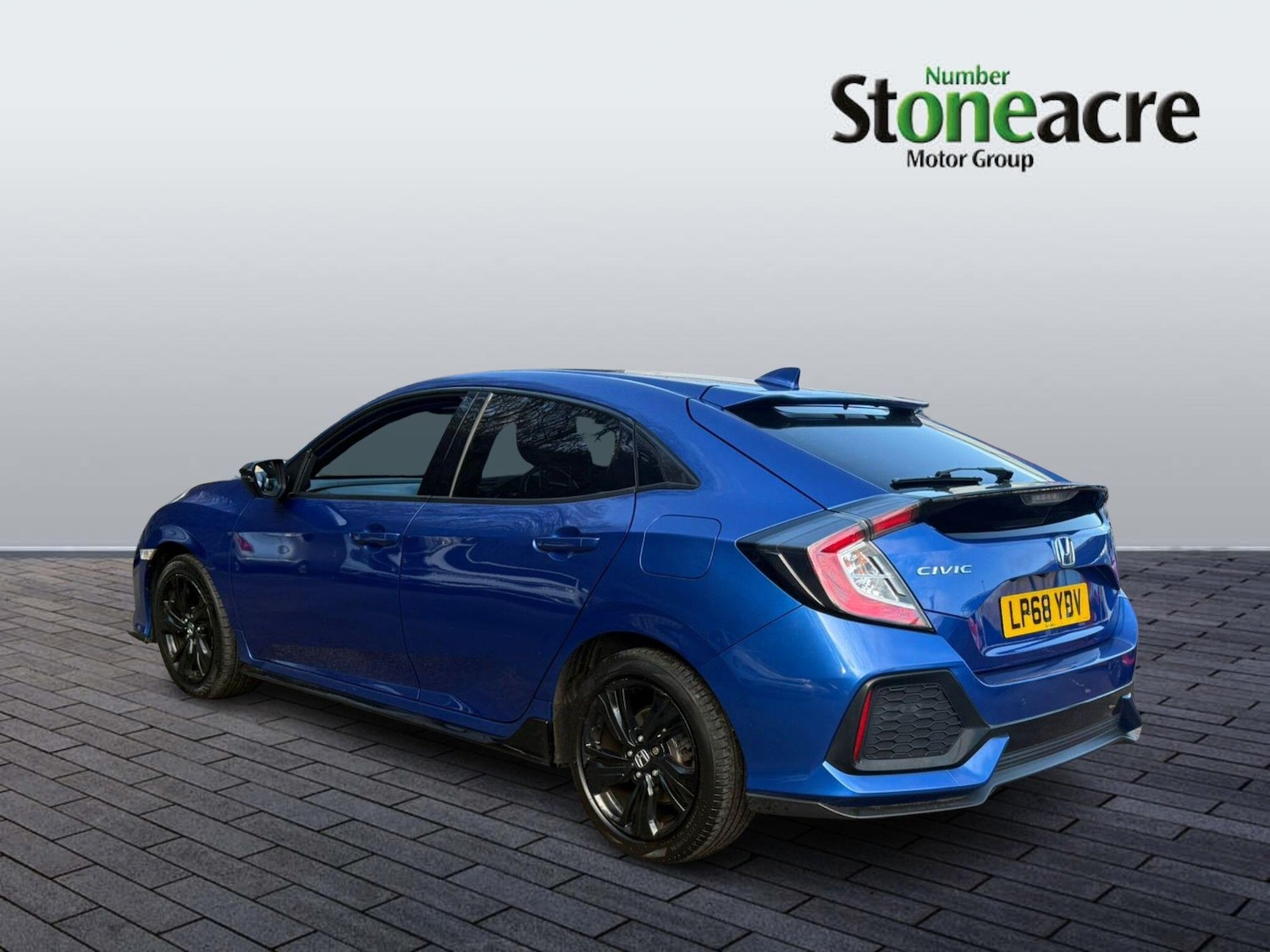 Used Honda Civic 2018 for sale - 78100268: Photo 4