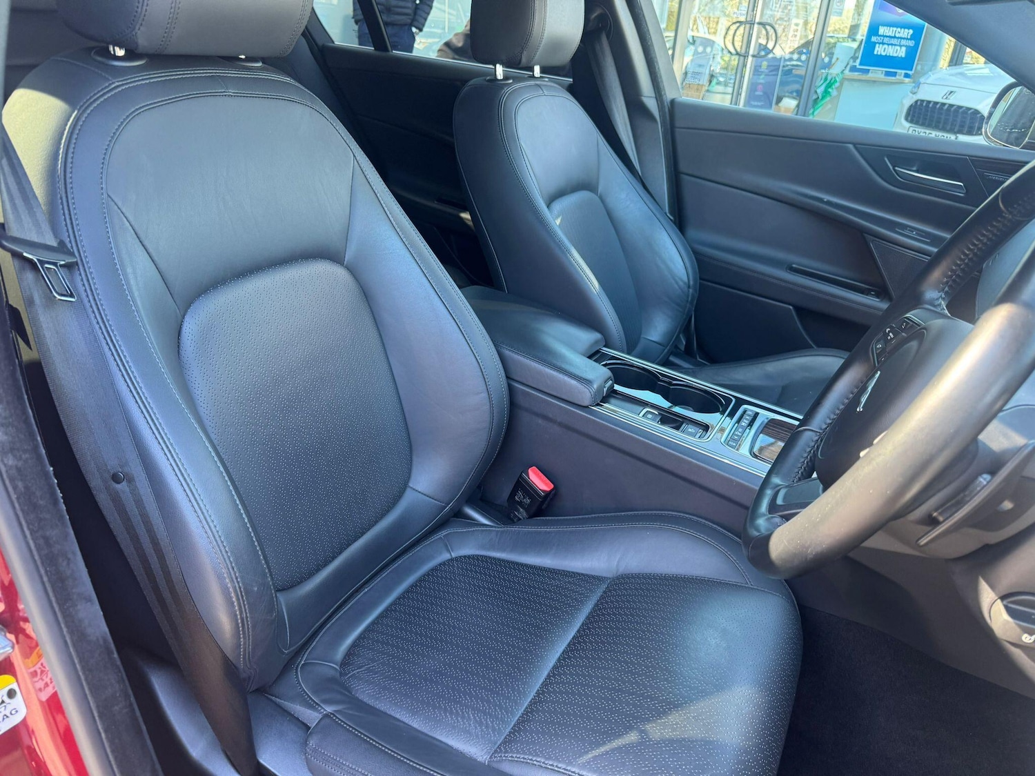 Used Jaguar XE 2016 for sale - 78185186: Photo 10