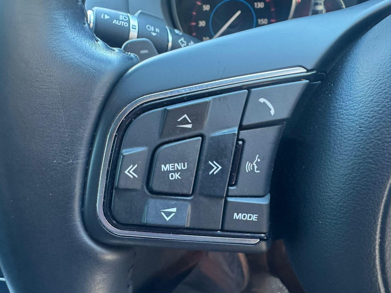 Used Jaguar XE 2016 for sale - 78185186: Photo 16