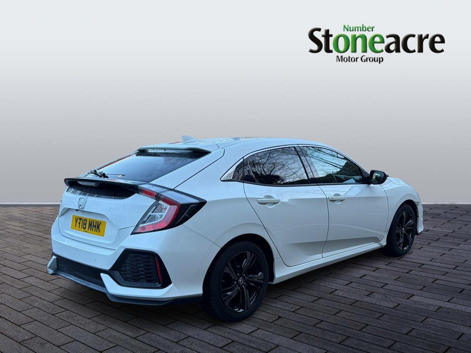 Used Honda Civic 2018 for sale - 77352060: Photo 8