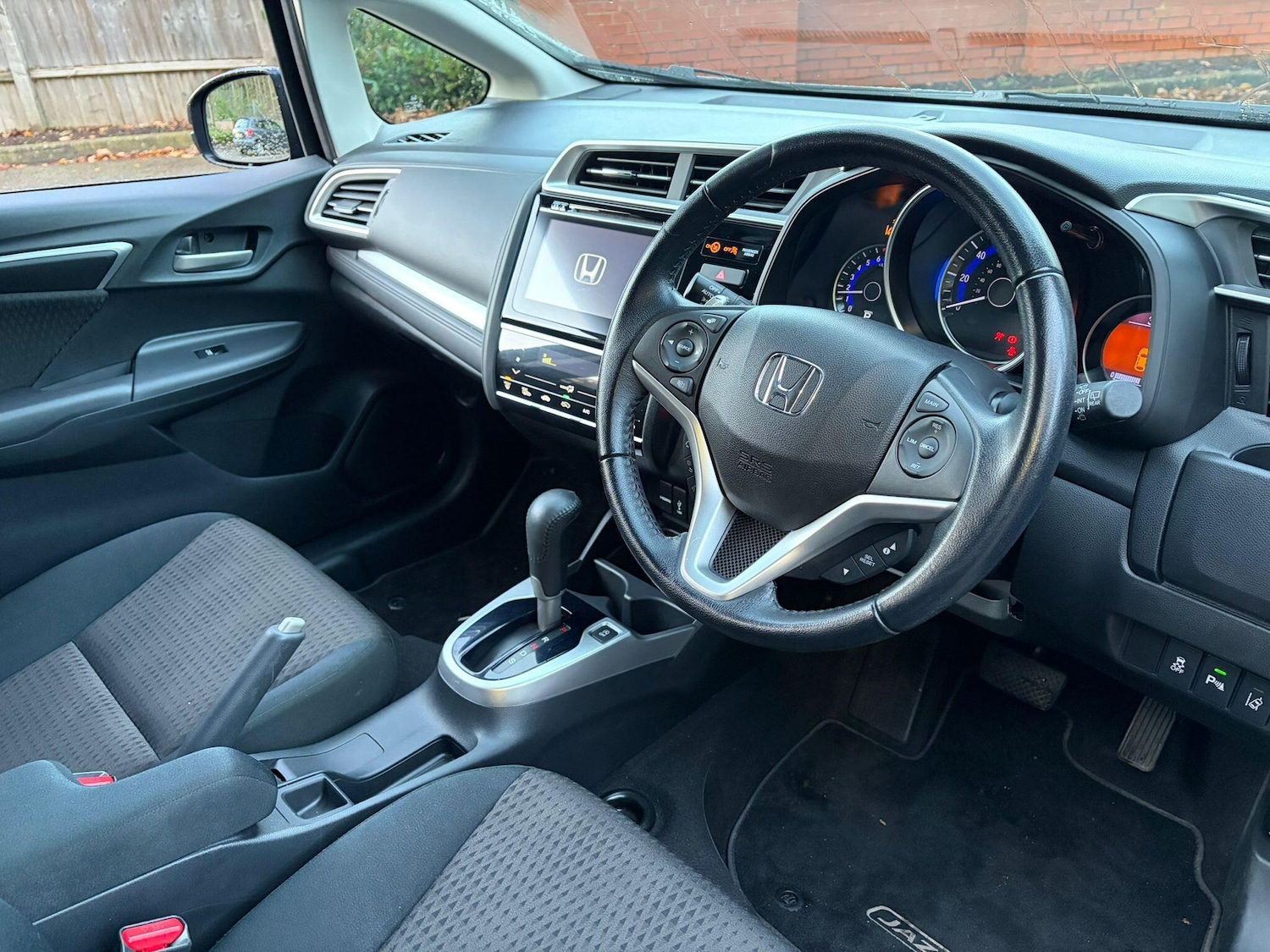 Used Honda Jazz 2019 for sale - 76976076: Photo 11