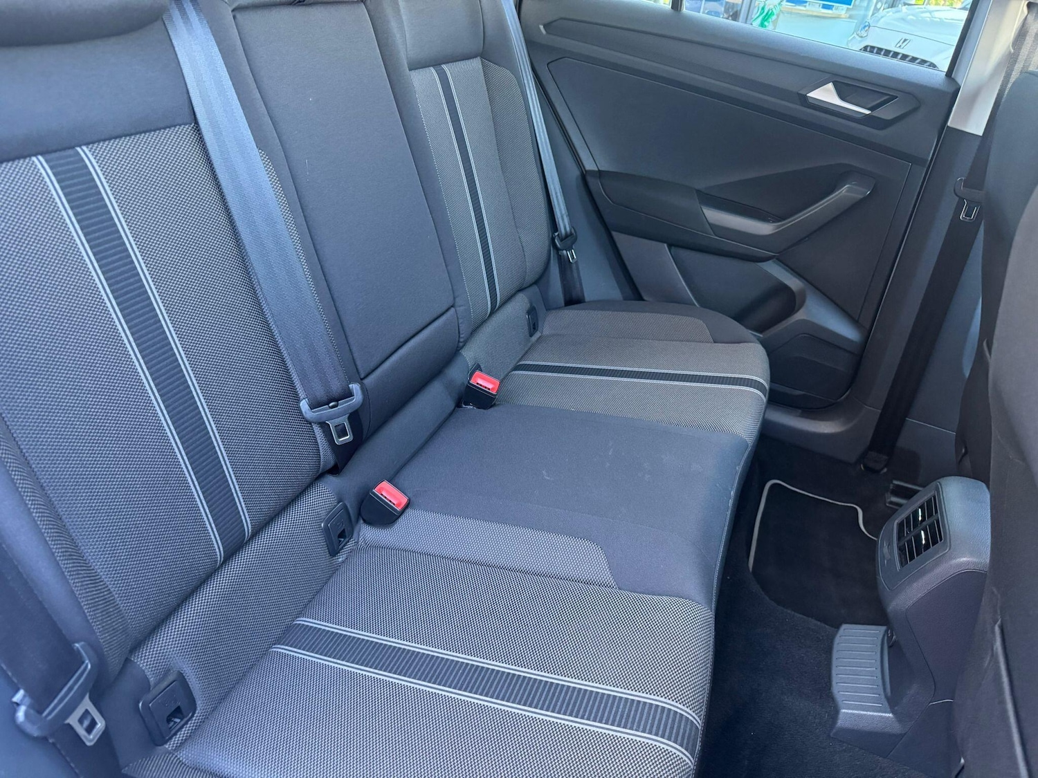 Used Volkswagen T-Roc 2018 for sale - 78184362: Photo 14