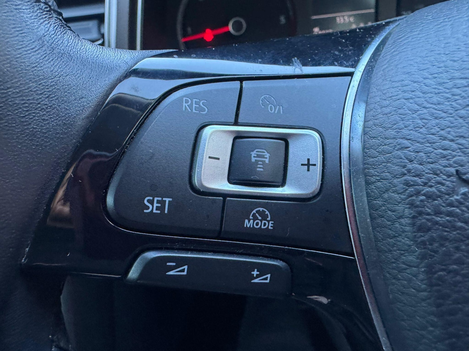 Used Volkswagen T-Roc 2018 for sale - 78184362: Photo 16