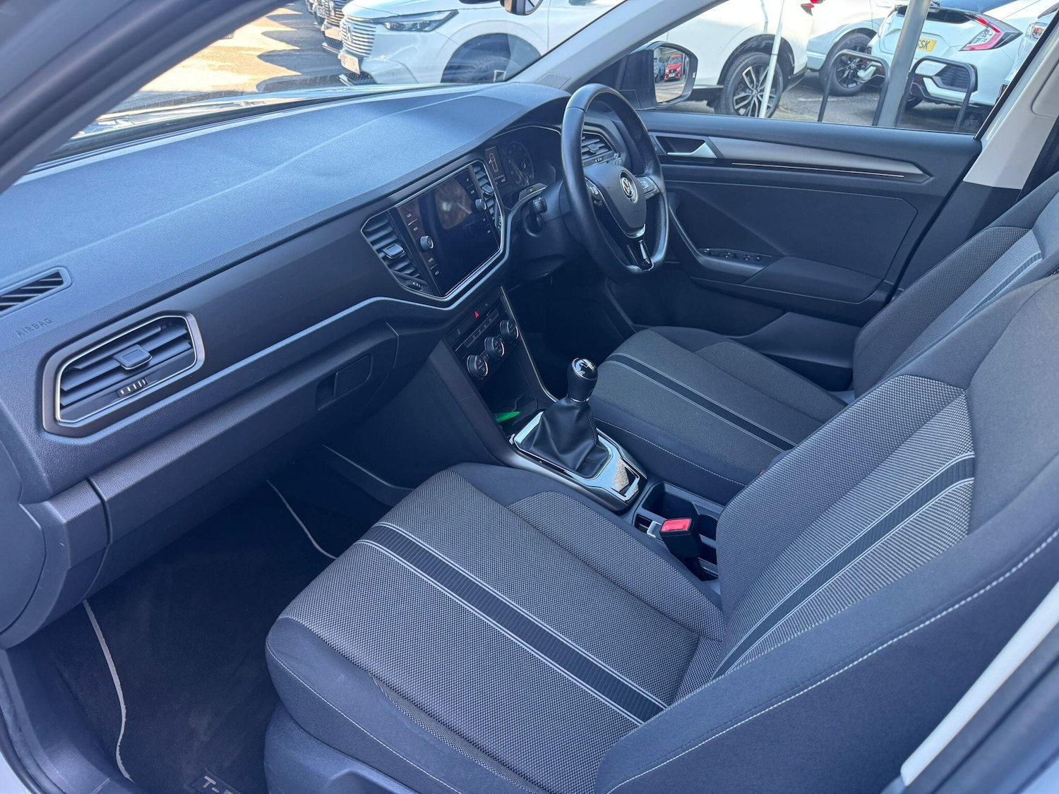 Used Volkswagen T-Roc 2018 for sale - 78184362: Photo 25