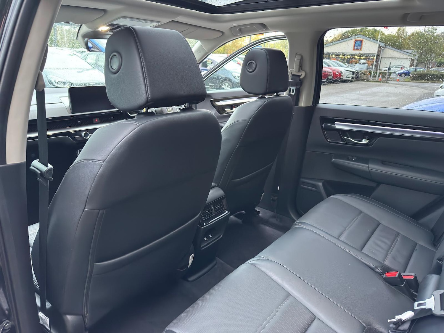 Used Honda CR-V 2024 for sale - 76270811: Photo 11