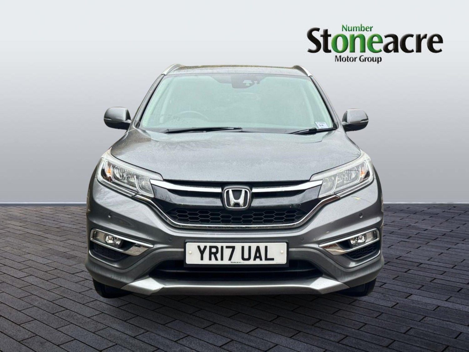 Used Honda CR-V 2017 for sale - 76824936: Photo 2