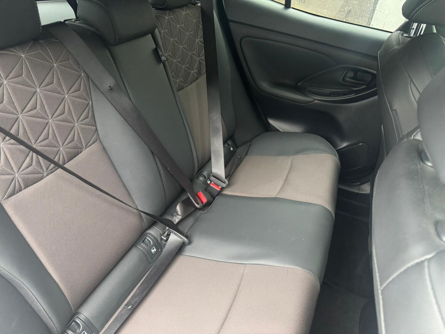 Used Toyota Yaris Cross 2023 for sale - 77598246: Photo 15