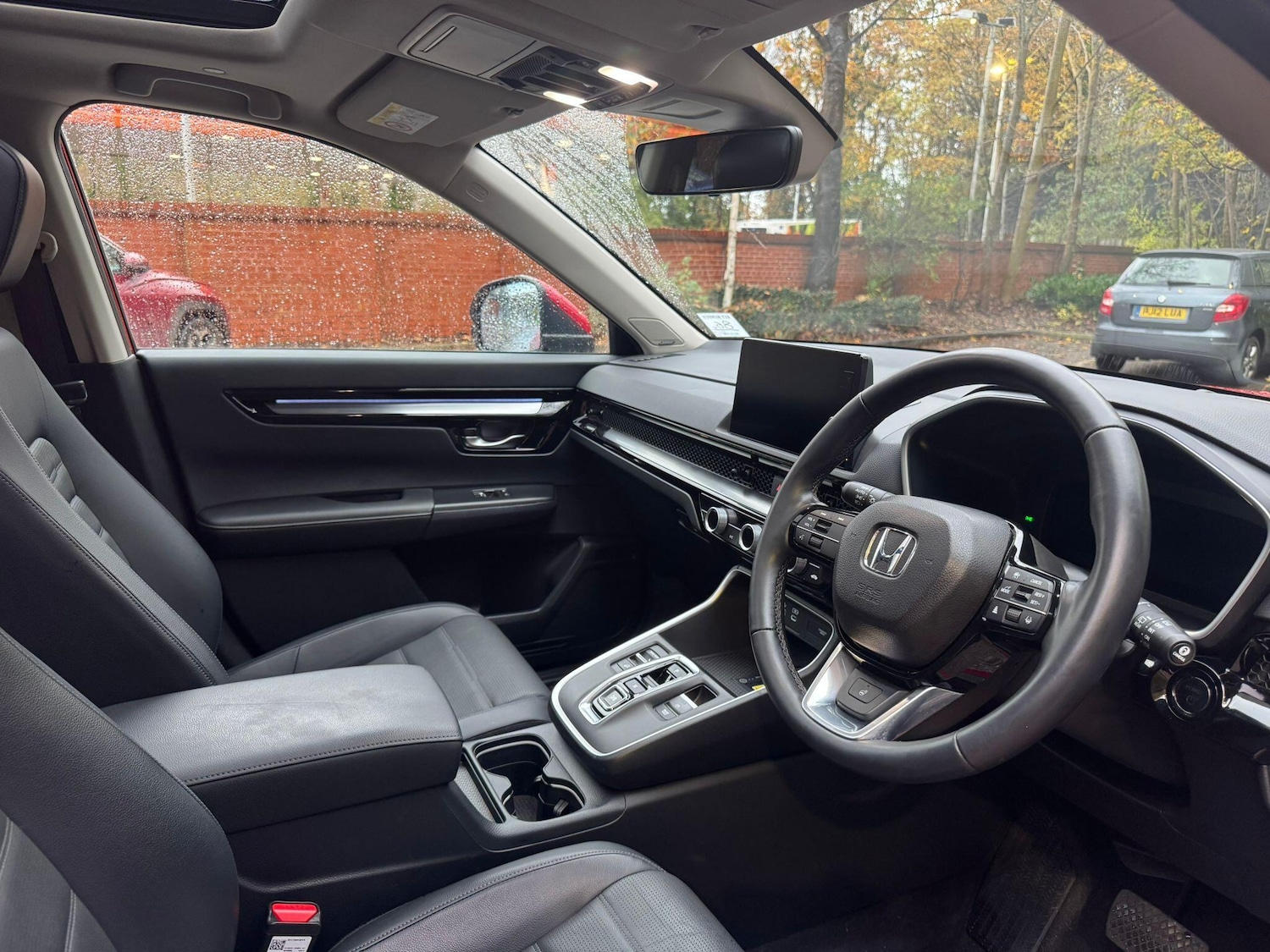 Used Honda CR-V 2024 for sale - 76550275: Photo 9