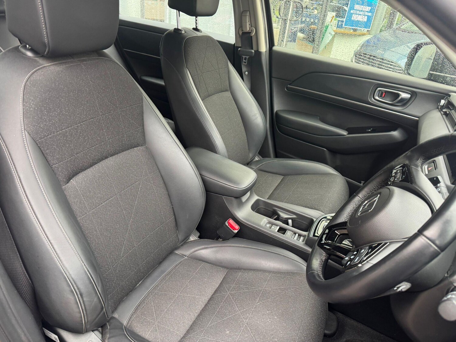 Used Honda HR-V for sale - 77783808: Photo 12