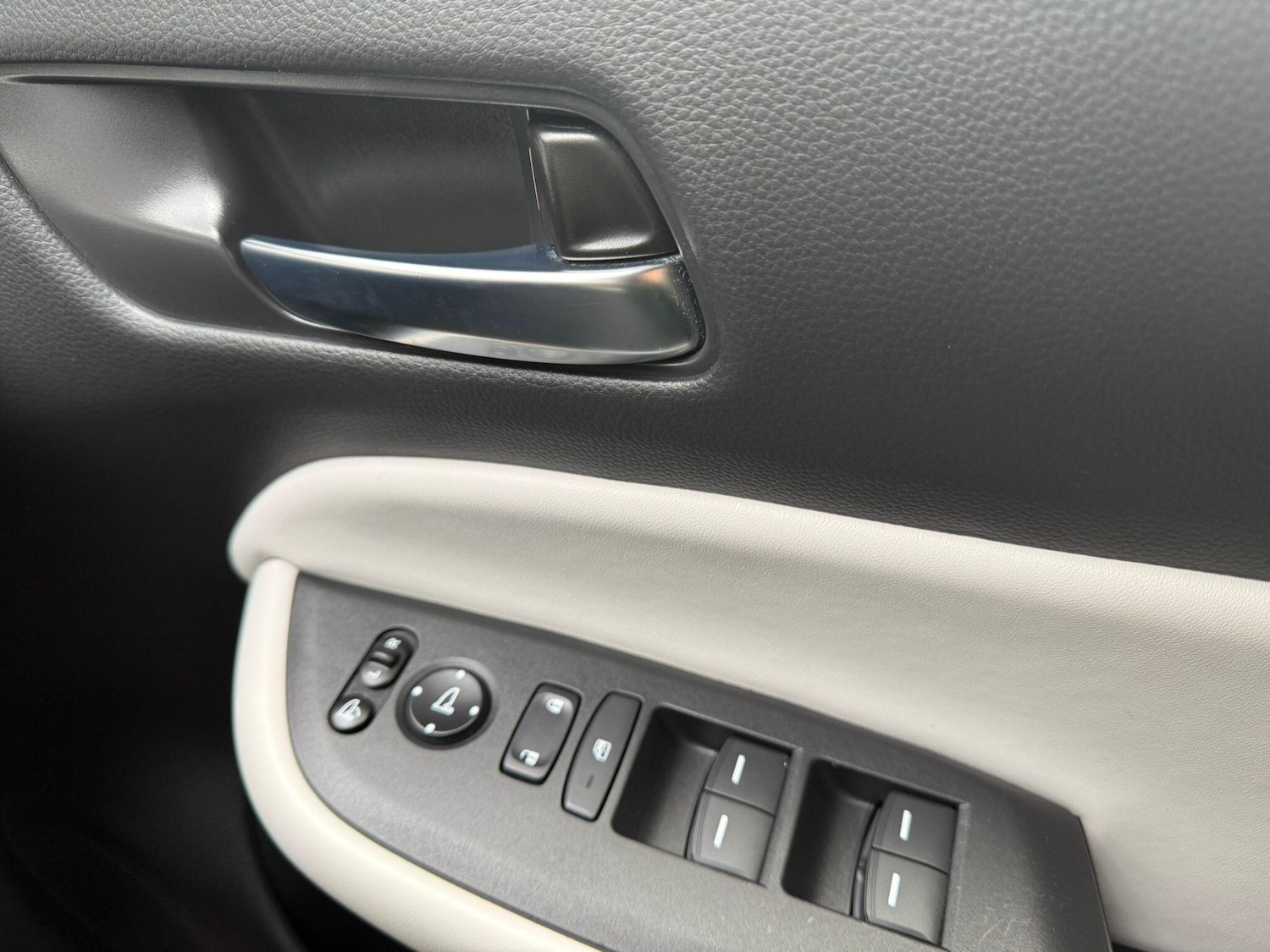 Used Honda Jazz 2023 for sale - 77376557: Photo 17