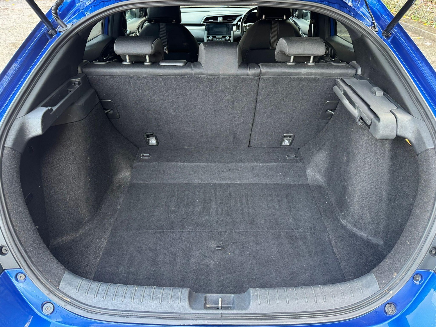 Used Honda Civic 2019 for sale - 76715157: Photo 21