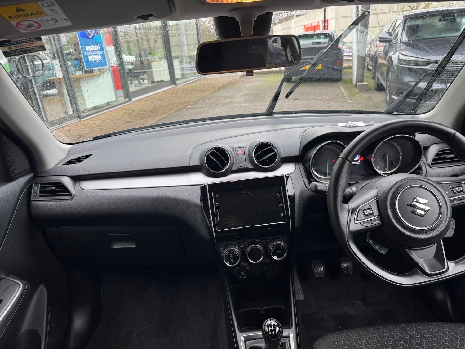 Used Suzuki Swift 2023 for sale - 76976896: Photo 9