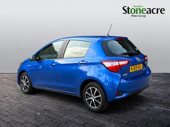 Used Toyota Yaris 2019 for sale - 79621606: Photo