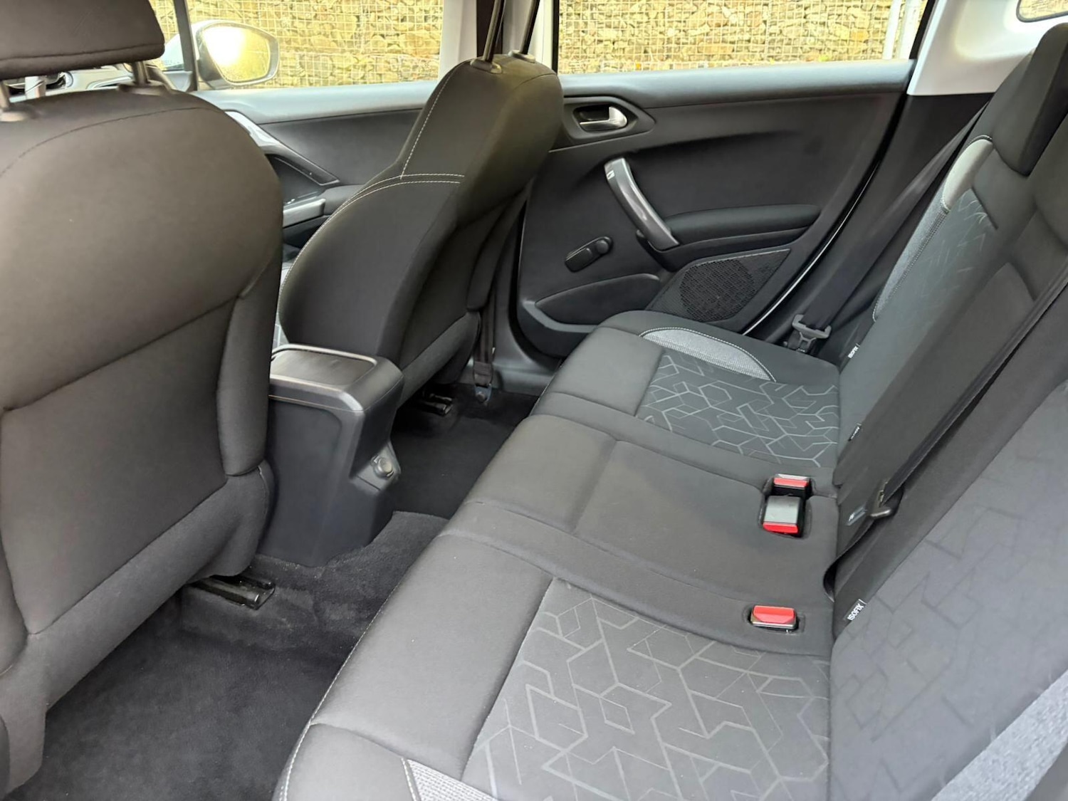 Used Peugeot 2008 2017 for sale - 76715274: Photo 13