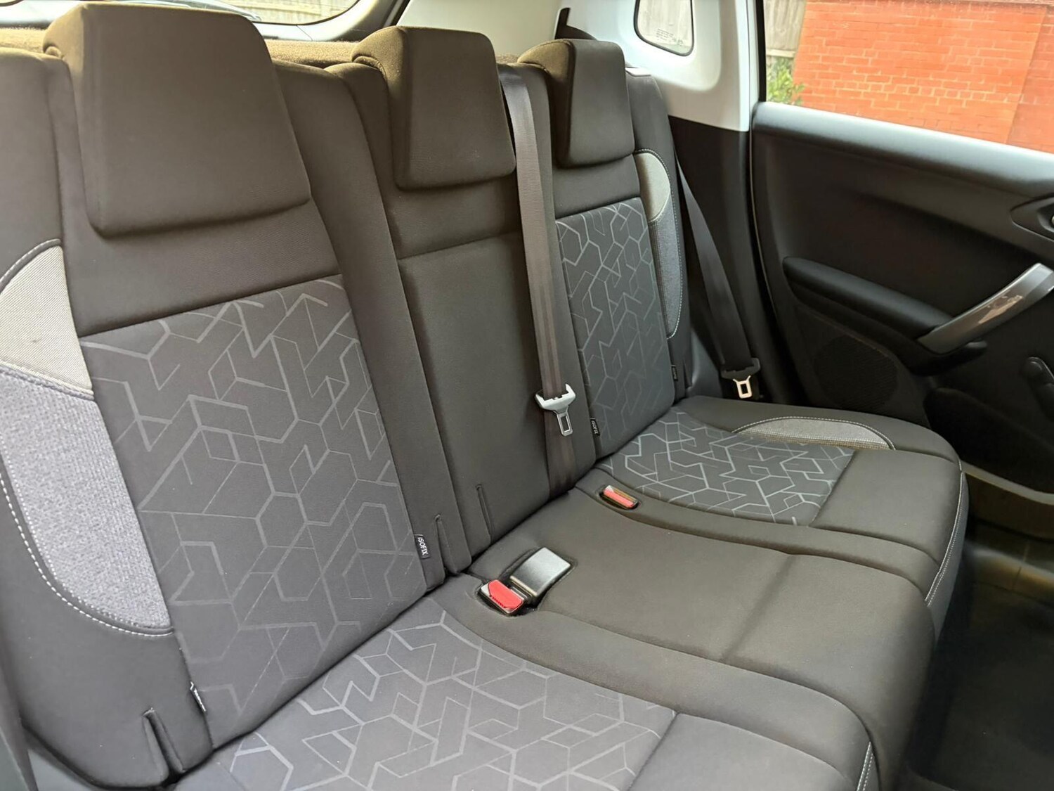 Used Peugeot 2008 2017 for sale - 76715274: Photo 14