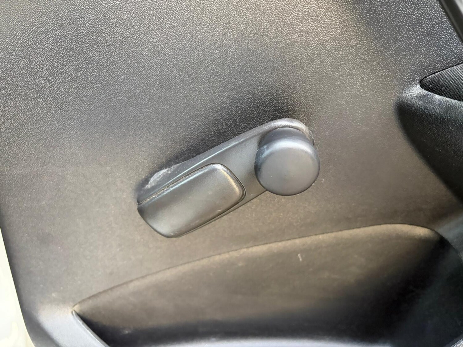 Used Peugeot 2008 2017 for sale - 76715274: Photo 16