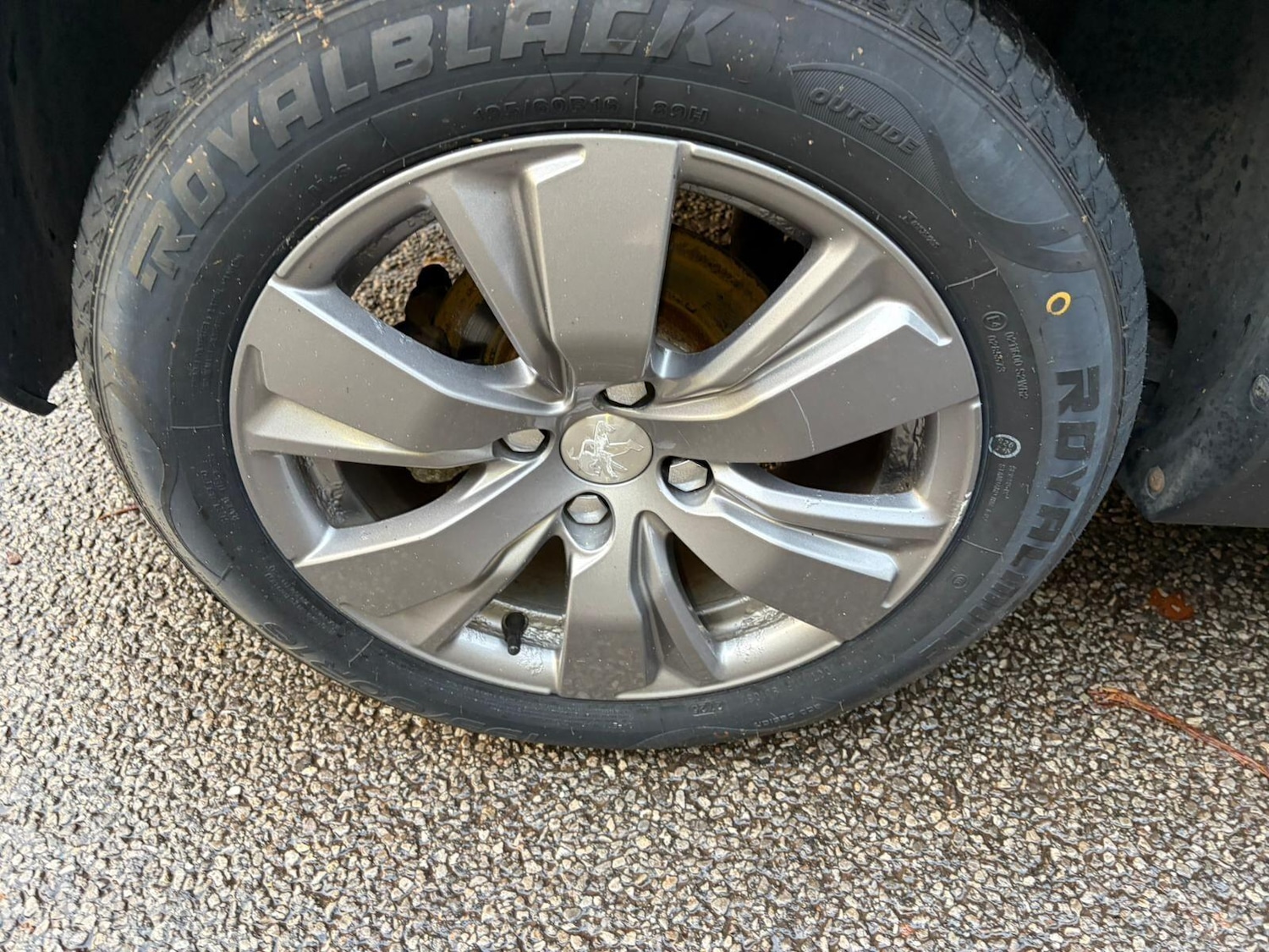 Used Peugeot 2008 2017 for sale - 76715274: Photo 17