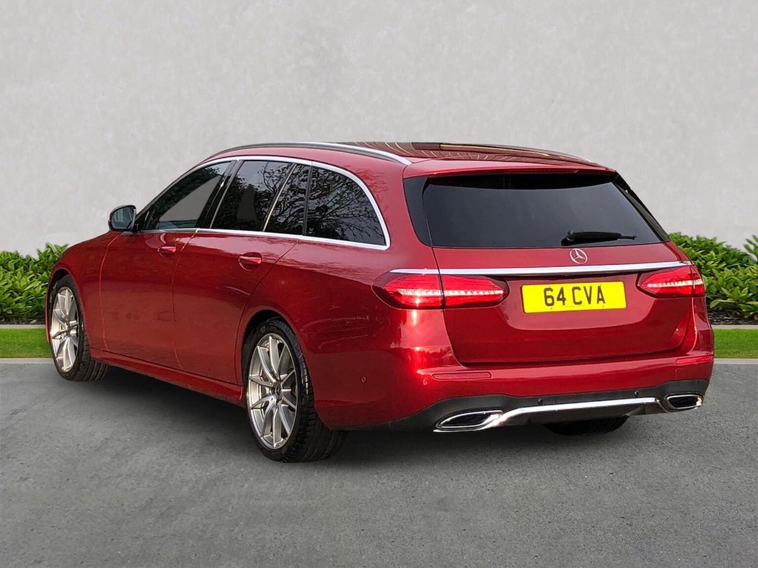 Used Mercedes-Benz E Class 2019 for sale - 76506127: Photo 2