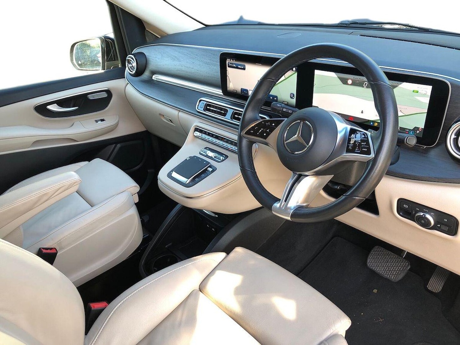 Used Mercedes-Benz V-Class 2024 for sale - 76837184: Photo 15