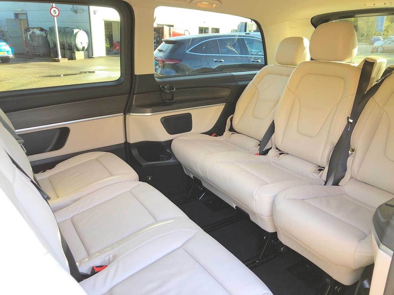 Used Mercedes-Benz V-Class 2024 for sale - 76837184: Photo 16