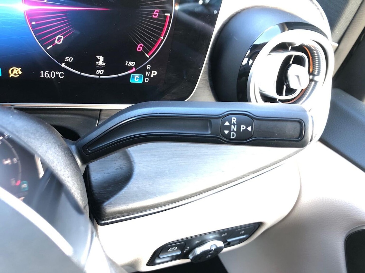 Used Mercedes-Benz V-Class 2024 for sale - 76837184: Photo 29