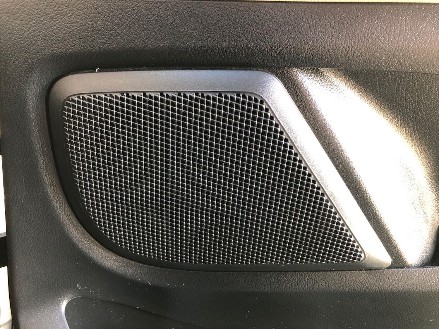 Used Mercedes-Benz V-Class 2024 for sale - 76837184: Photo 31