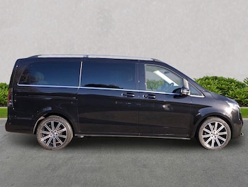 Used Mercedes-Benz V-Class 2024 for sale - 76837184: Photo