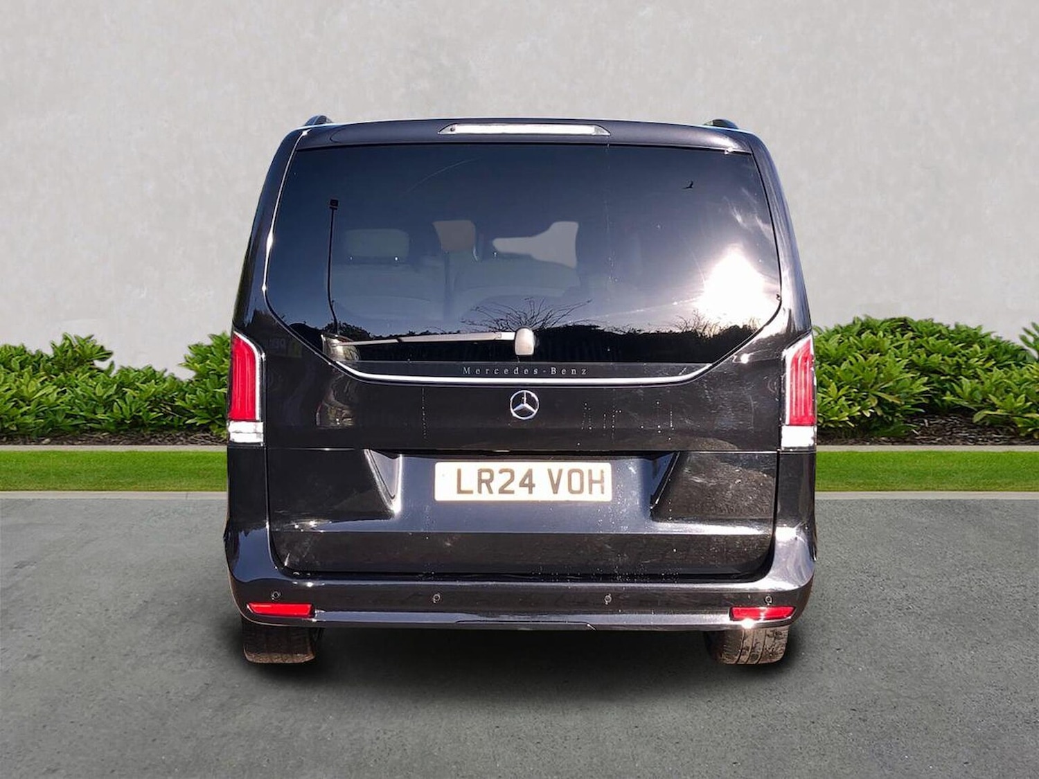 Used Mercedes-Benz V-Class 2024 for sale - 76837184: Photo 4