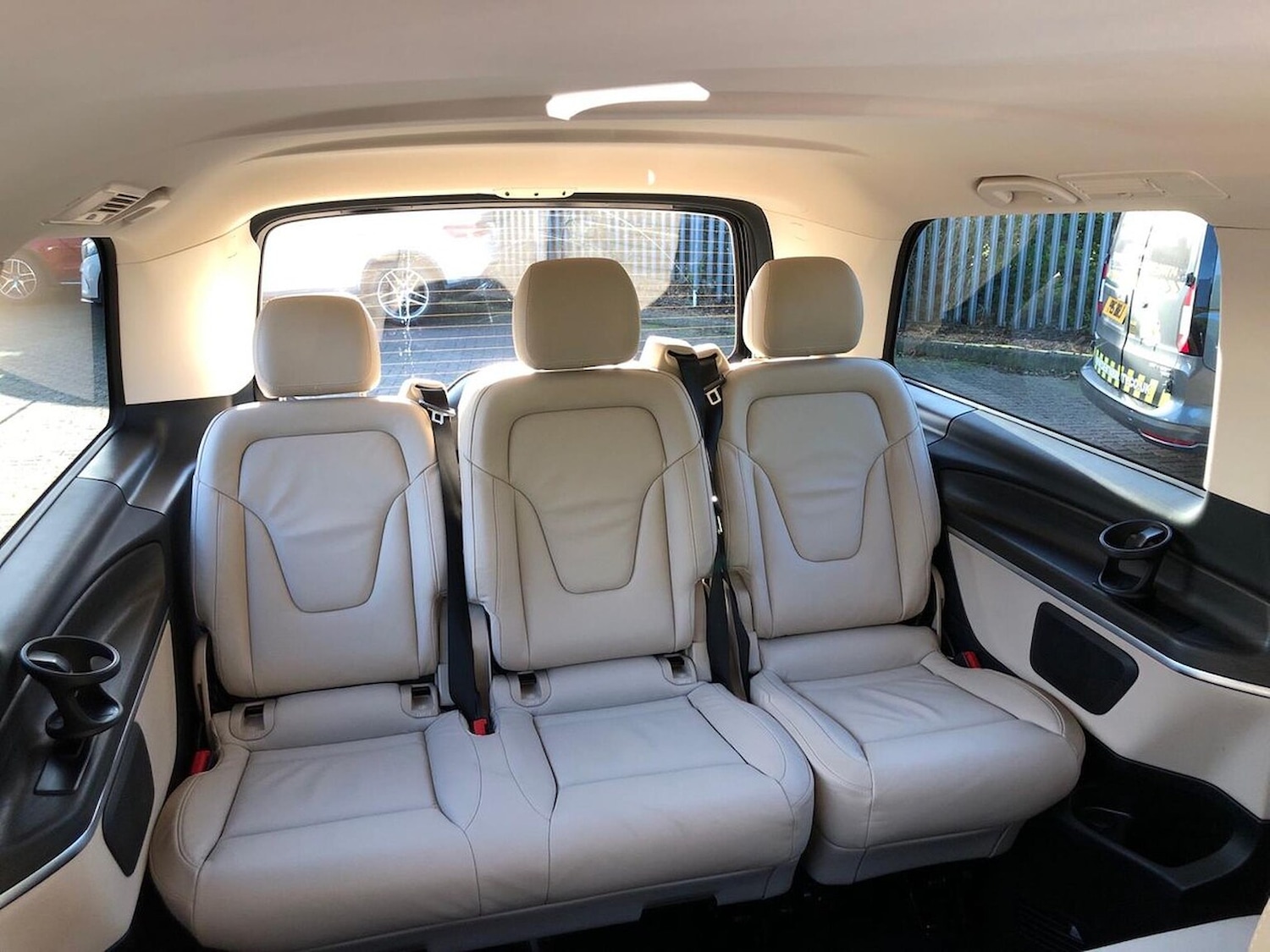 Used Mercedes-Benz V-Class 2024 for sale - 76837184: Photo 40