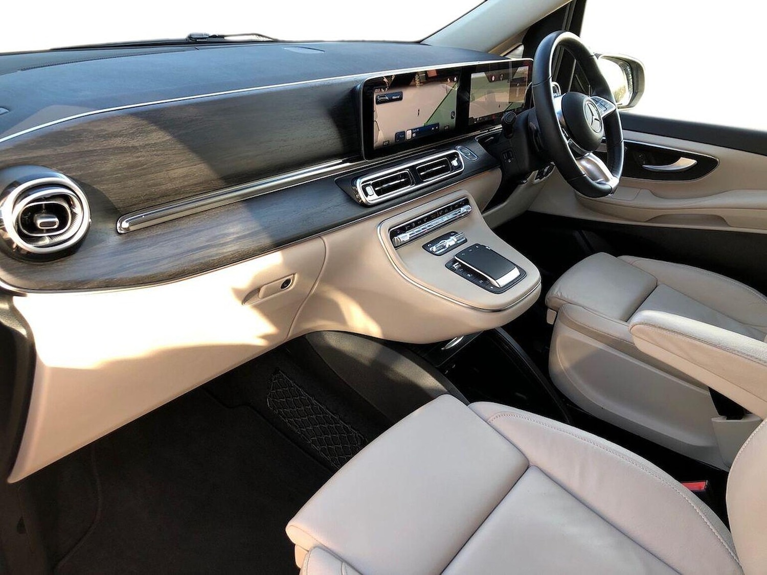 Used Mercedes-Benz V-Class 2024 for sale - 76837184: Photo 7