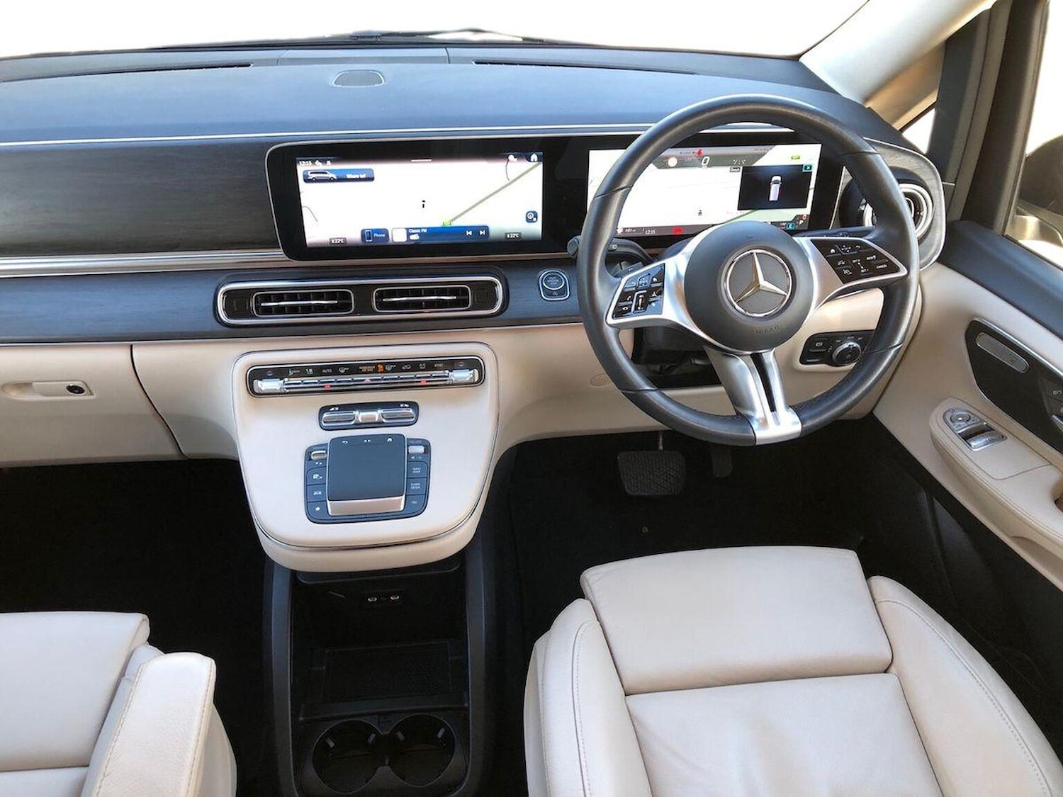 Used Mercedes-Benz V-Class 2024 for sale - 76837184: Photo 9