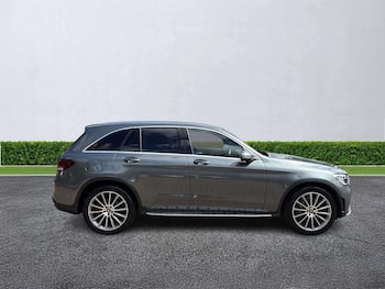 Used Mercedes-Benz GLC 2021 for sale - 79605425: Photo