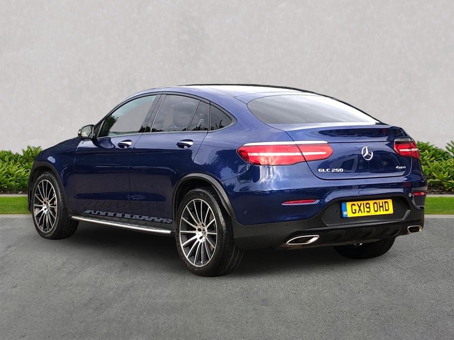 Used Mercedes-Benz GLC 2019 for sale - 76471034: Photo 2