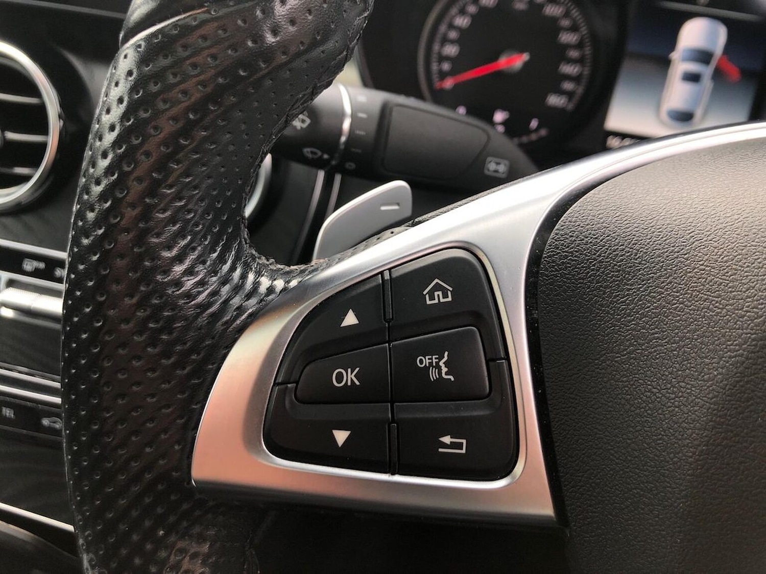 Used Mercedes-Benz GLC 2019 for sale - 76471034: Photo 26