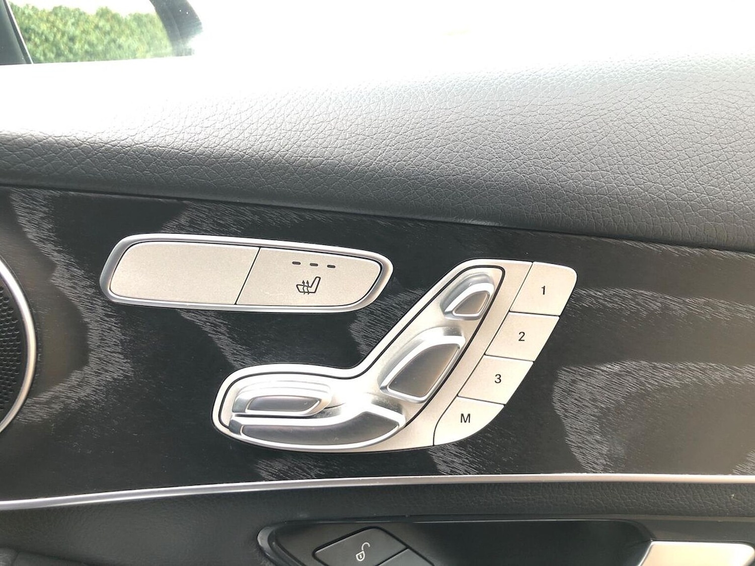 Used Mercedes-Benz GLC 2019 for sale - 76471034: Photo 30